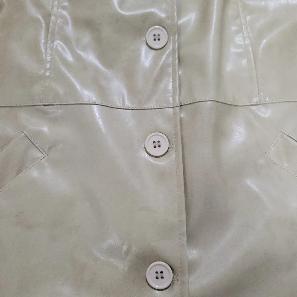 Vintage 77 Brand Cream Patent Vinyl Jacket 1970s Retro Shiny Faux Leather Size M